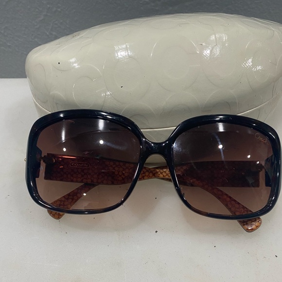 Coach sunglasses - Picture 6 of 10